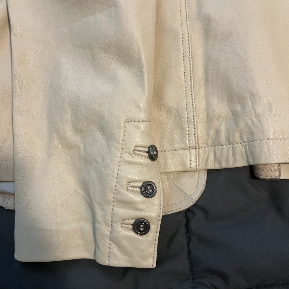 Women’s Cream Leather Jacket - Picture 7 of 9
